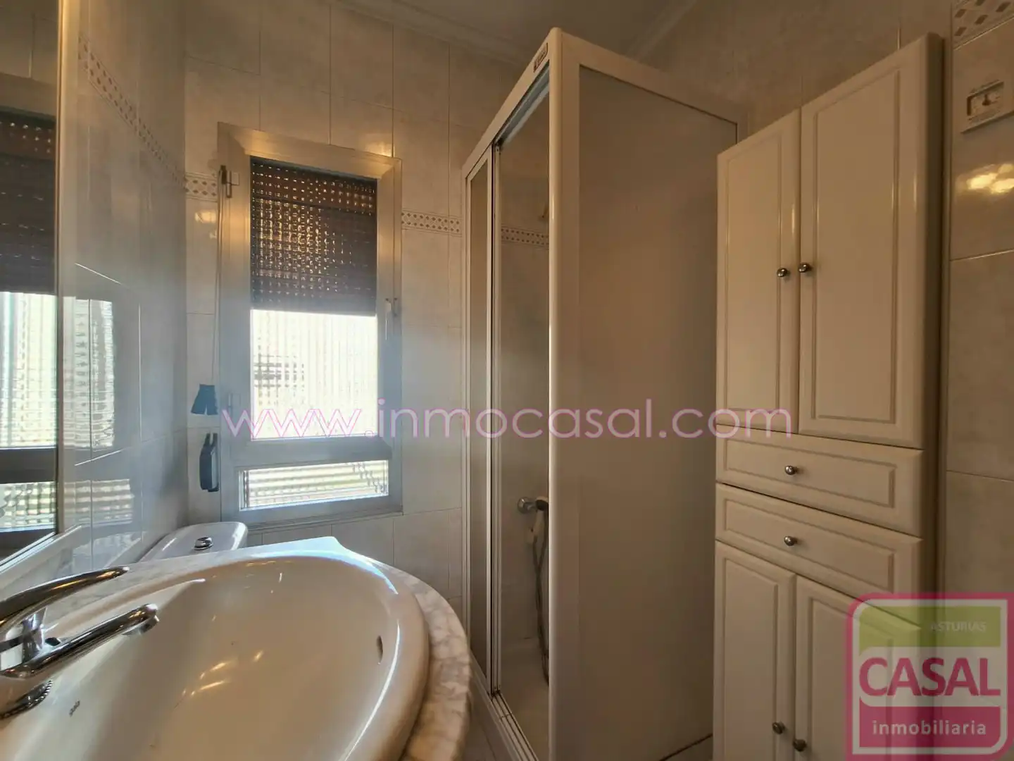 Baño de Piso de alquiler en Mieres (Asturias) con Calefacción y Amueblado