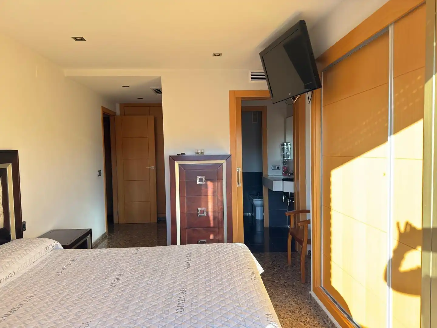 Habitación de Piso en venta en Valencia con Aire acondicionado, Calefacción y Balcón