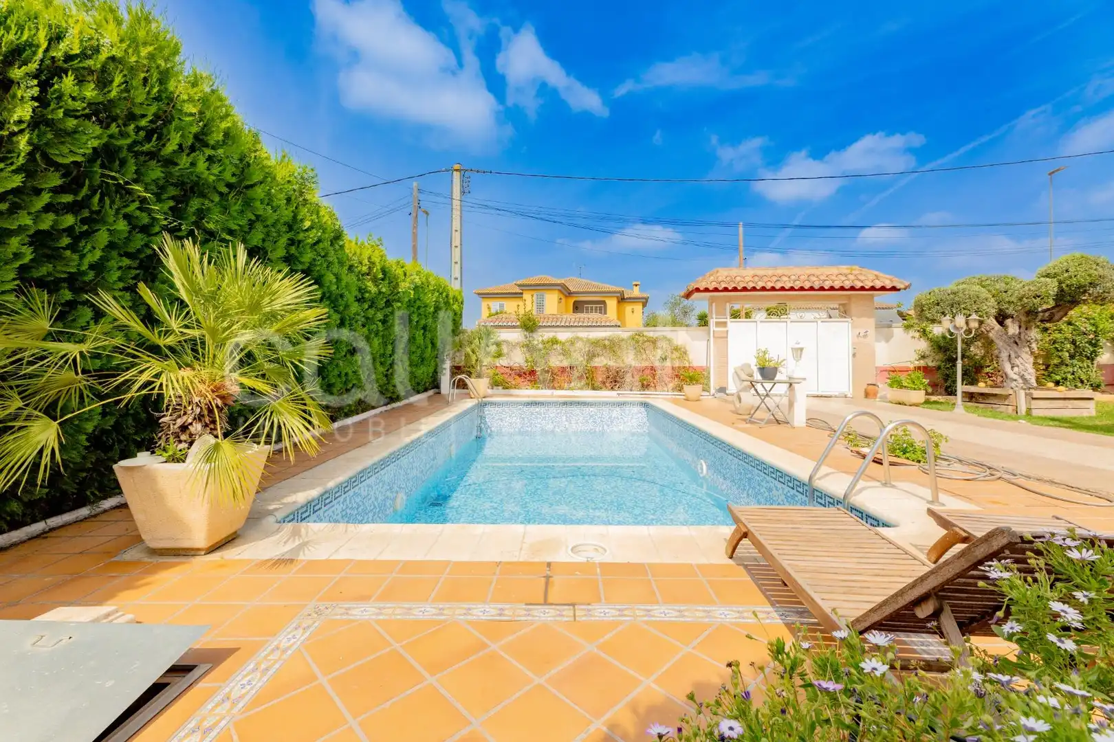 Piscina de Casa o xalet en venda en La Pobla de Vallbona amb Aire condicionat, Calefacció i Jardí privat