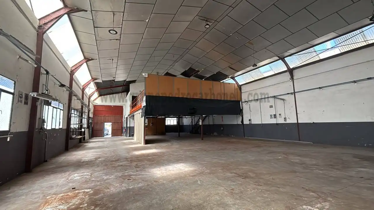 Fabrikhallen zur Miete in Crevillent