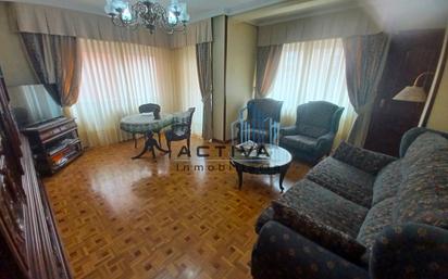 Living room of Flat for sale in Valladolid Capital  with Terrace