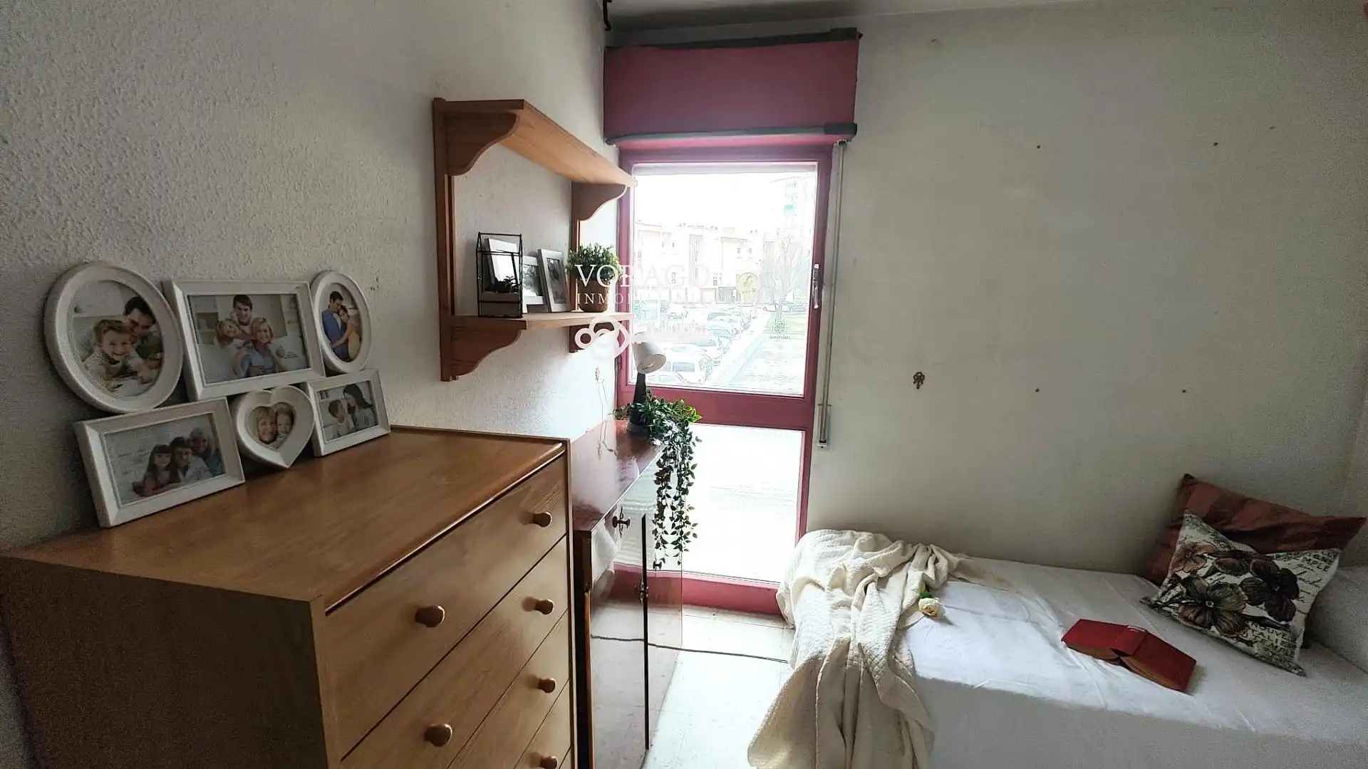 Habitación de Piso en venta en Guadalajara con Terraza y Trastero