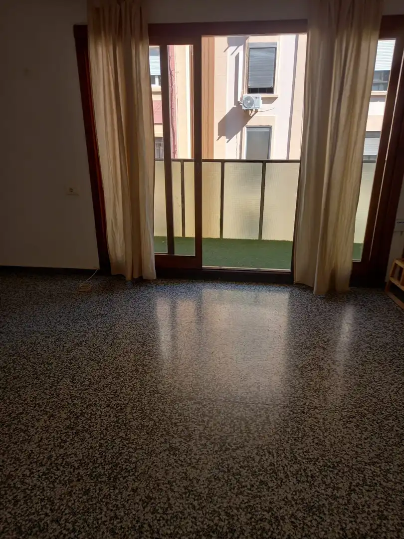 Piso con ascensor en alquiler en Extramurs, imagen 4