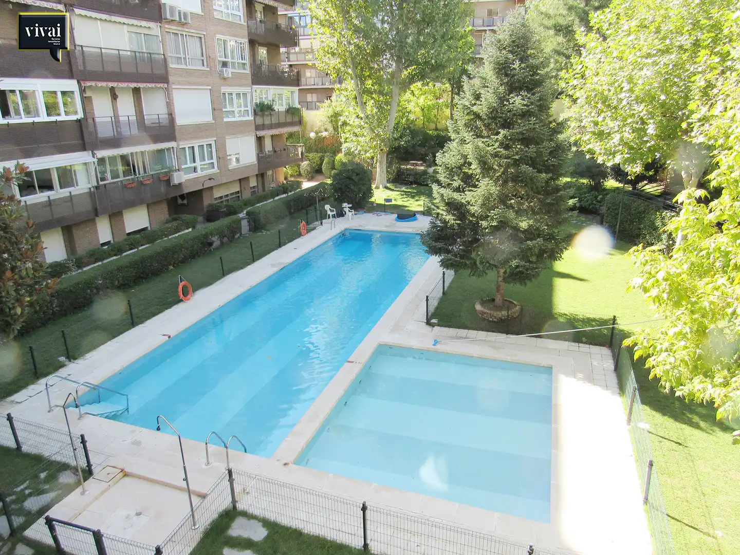 Swimming pool of Flat for sale in Madrid  with Air Conditioner, Heating and Parquet flooring