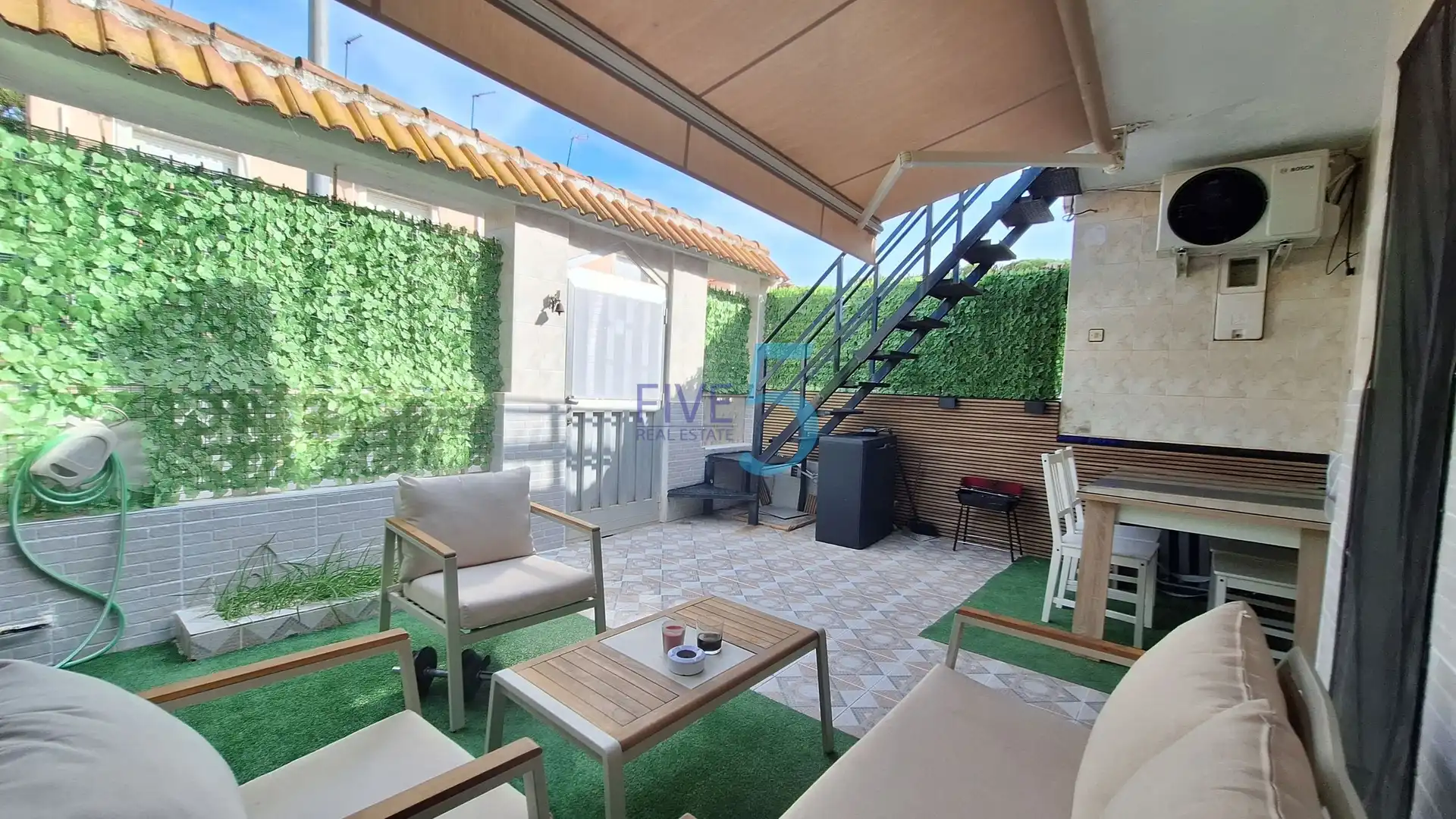 Bungalow con terrazza in vendita a Los Cuarteros