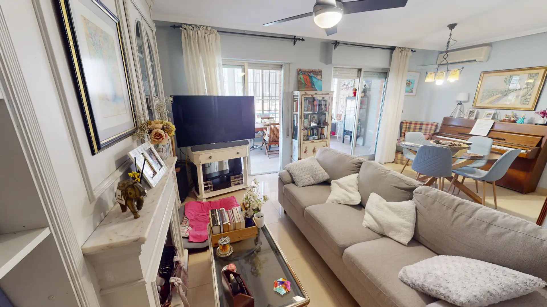 Wohnzimmer von Maisonette zum Verkauf in Alicante / Alacant mit Klimaanlage, Terrasse und Abstellraum