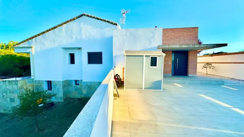 Casa amb piscina en venda a Layos, imagen 6