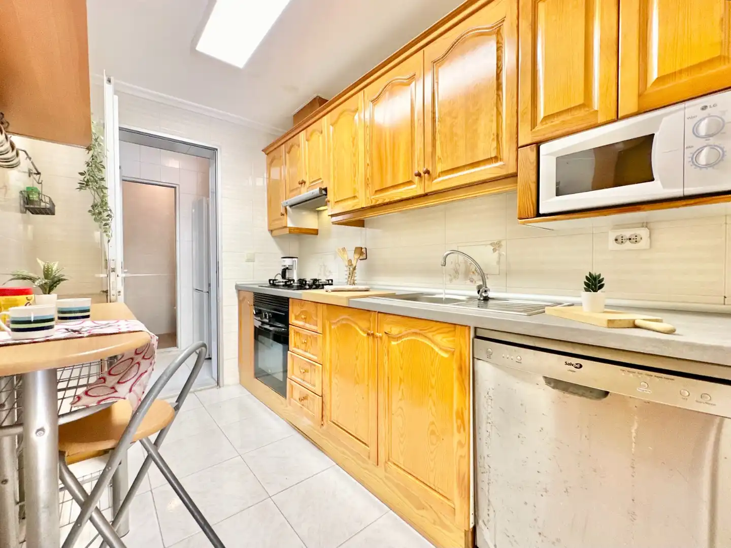 Cocina de Casa o chalet en venta en San Pedro del Pinatar con Jardín privado, Terraza y Trastero