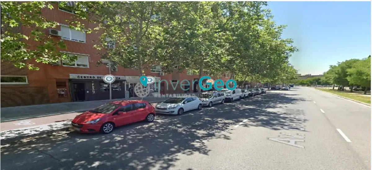 Aparcament de Local en venda en Madrid amb Moblat
