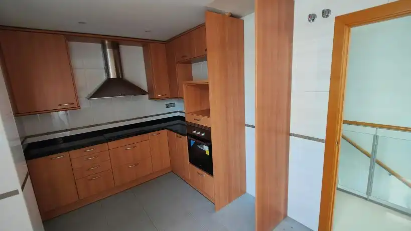 Küche von Maisonette zum Verkauf in Sant Pere de Ribes mit Klimaanlage, Heizung und Privatgarten