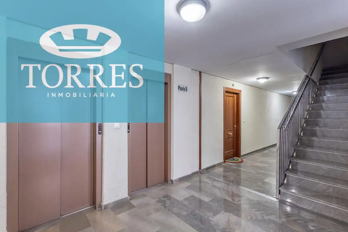 Flat for rent in Granada  with Air Conditioner and Heating