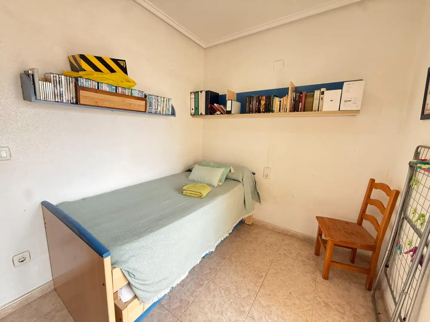 Habitación de Ático en venta en Torrevieja con Aire acondicionado, Calefacción y Terraza