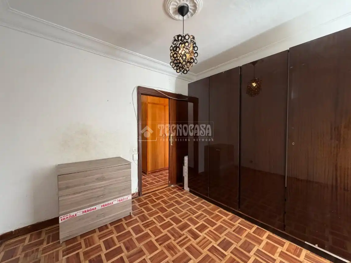 Dormitori de Pis en venda en Madrid amb Calefacció, Parquet i Terrassa
