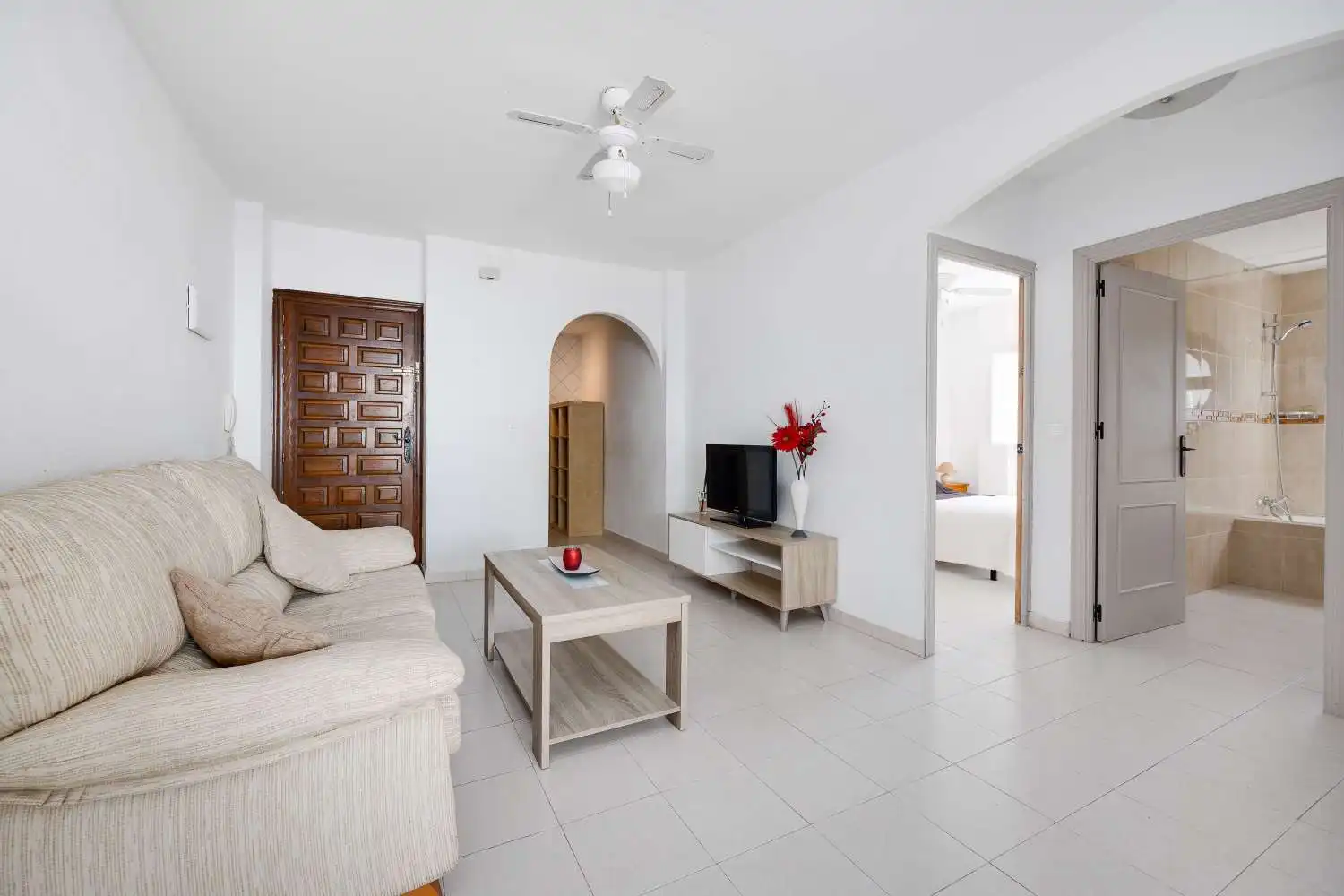 Living room of Apartments for sale in Torrevieja  with Terrace, Swimming Pool and Furnished