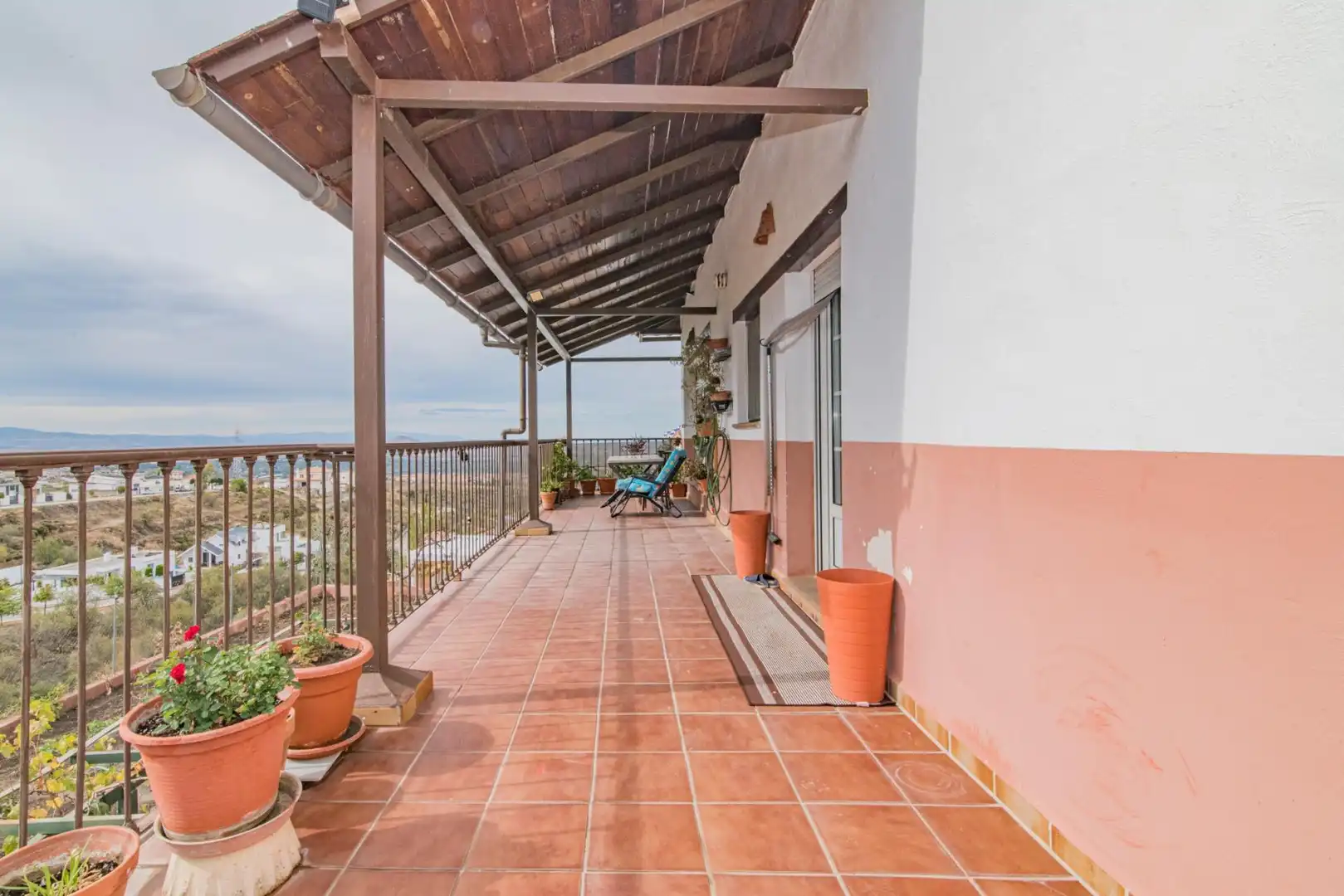 Terrassa de Casa o xalet en venda en La Zubia amb Calefacció, Jardí privat i Terrassa