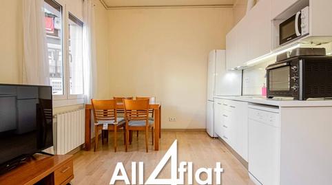 Foto 3 de Piso de alquiler en Parallel, Sant Antoni, Barcelona