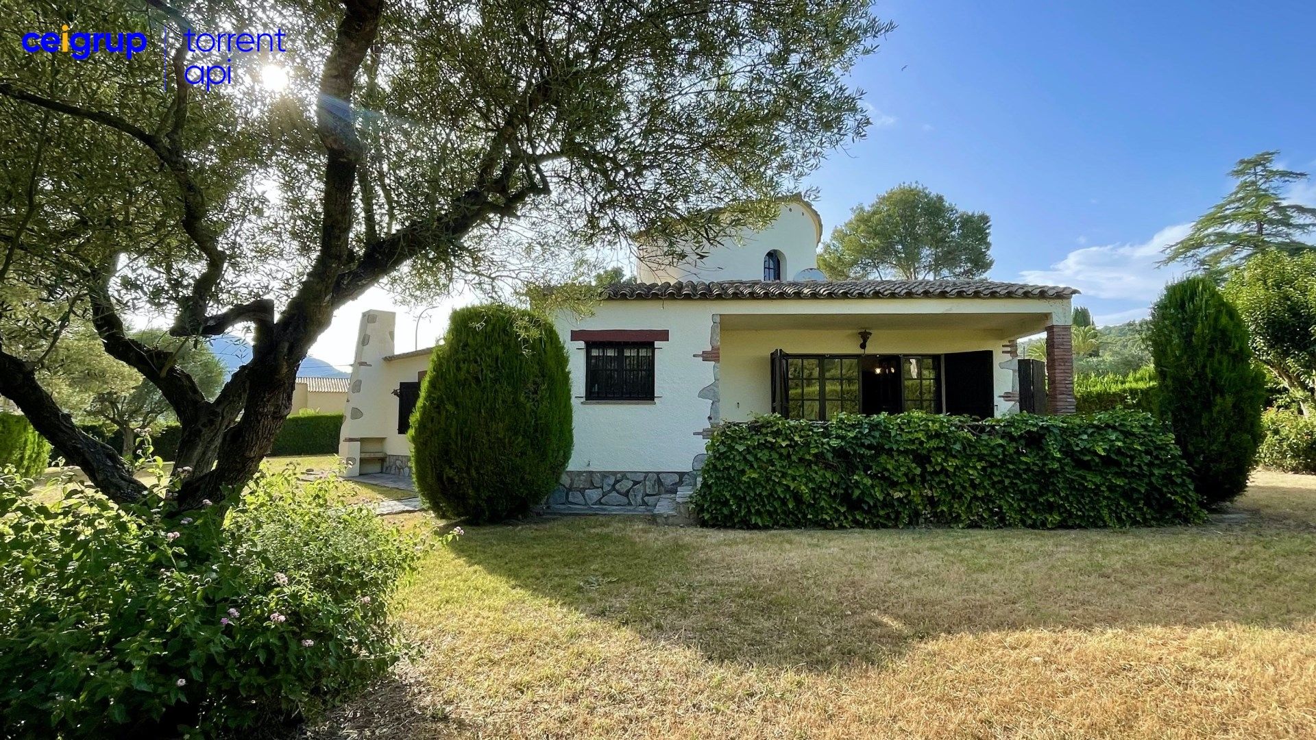 Vista exterior de Casa o xalet en venda en L'Estartit amb Terrassa i Moblat