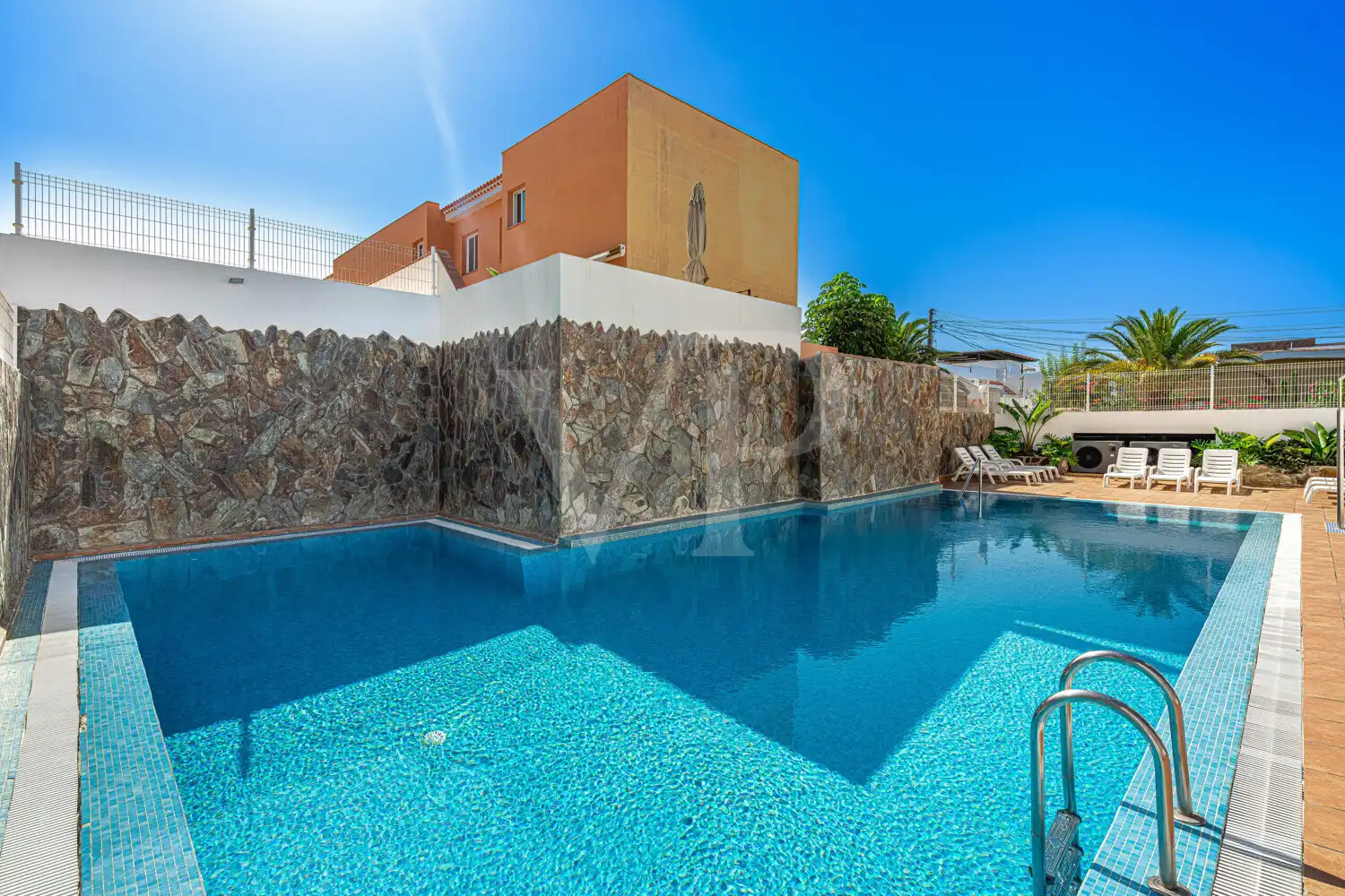 Piscina de Casa adosada en venta en Arona con Terraza y Piscina comunitaria