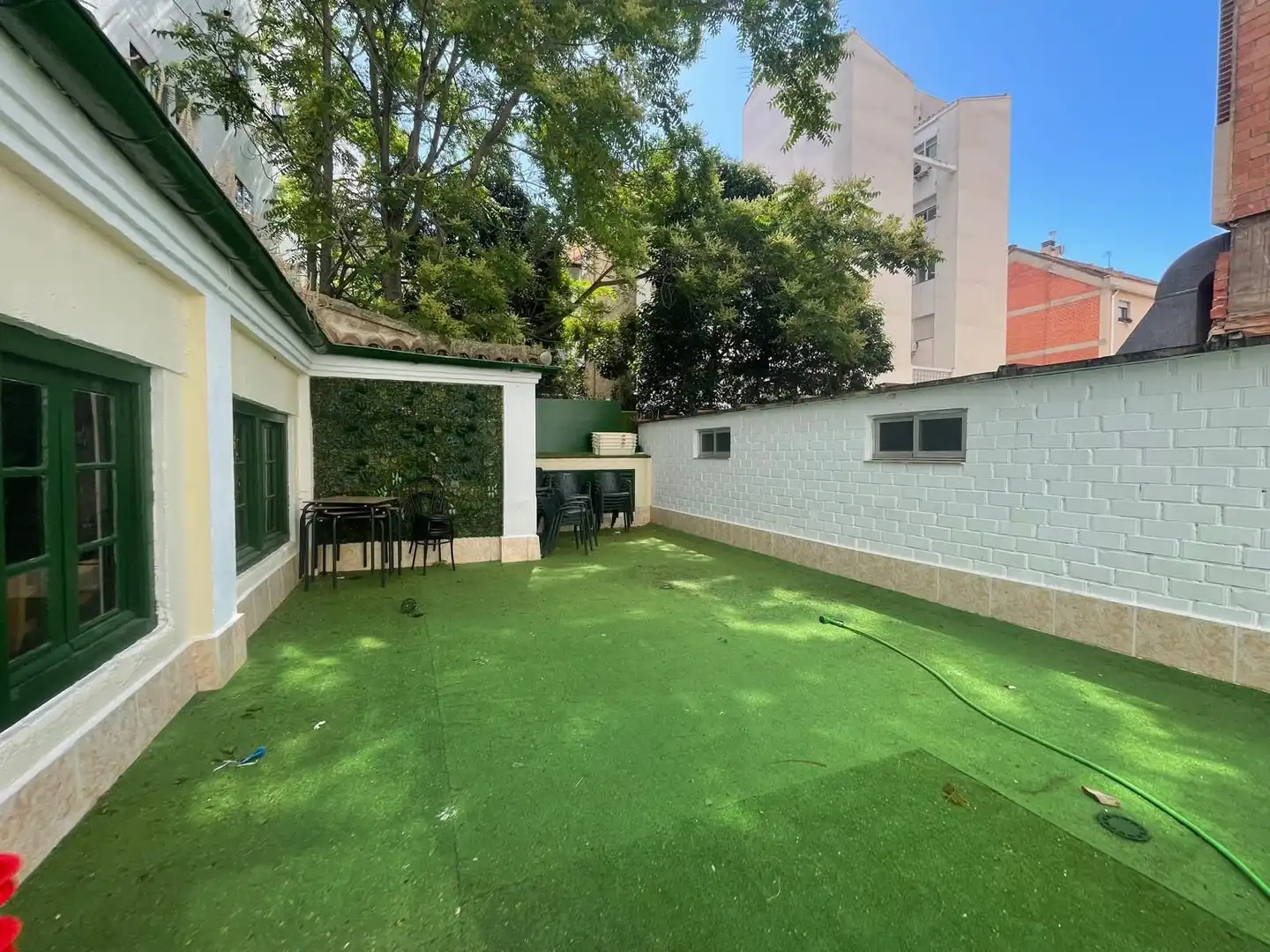 Terrassa de Local en venda en Zaragoza amb Aire condicionat i Moblat