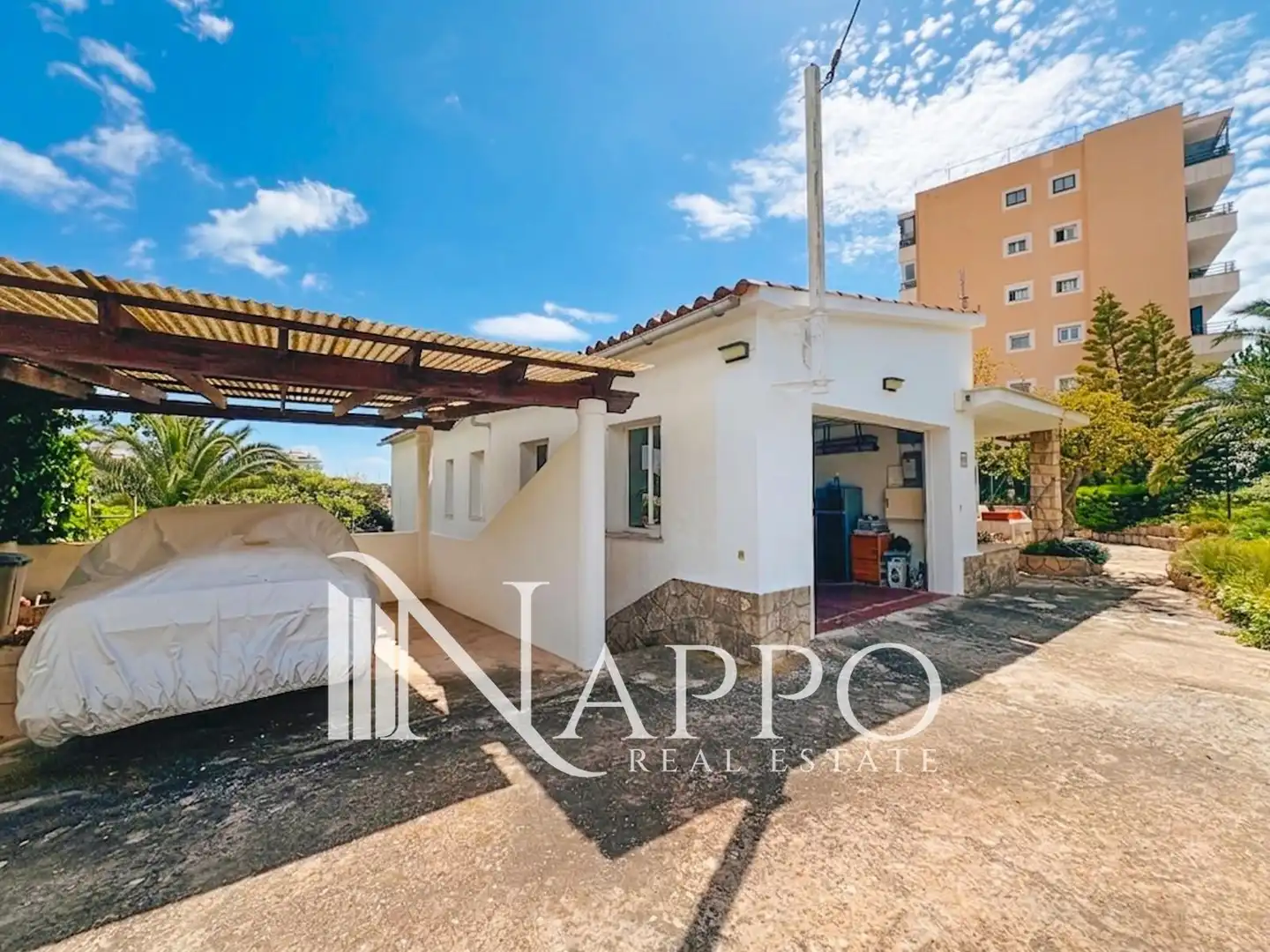 Vista exterior de Casa o chalet en venta en  Palma de Mallorca con Aire acondicionado, Piscina y Amueblado