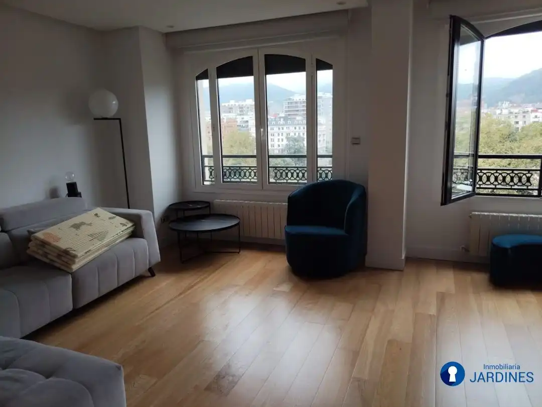 Appartement avec ascenseur à louer à Abando - Albia, imagen 3