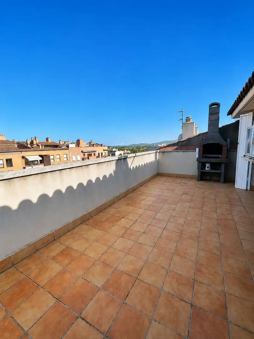 Piso con terraza en venta en La Girada