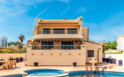 Vista exterior de Casa o xalet en venda en  Valencia Capital amb Aire condicionat, Jardí privat i Terrassa