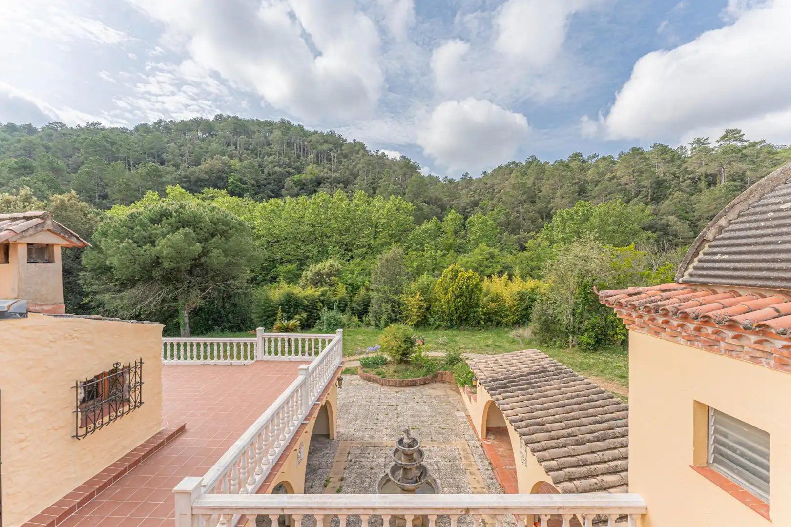 Jardín de Finca rústica en venta en Cabanelles con Terraza, Piscina y Balcón