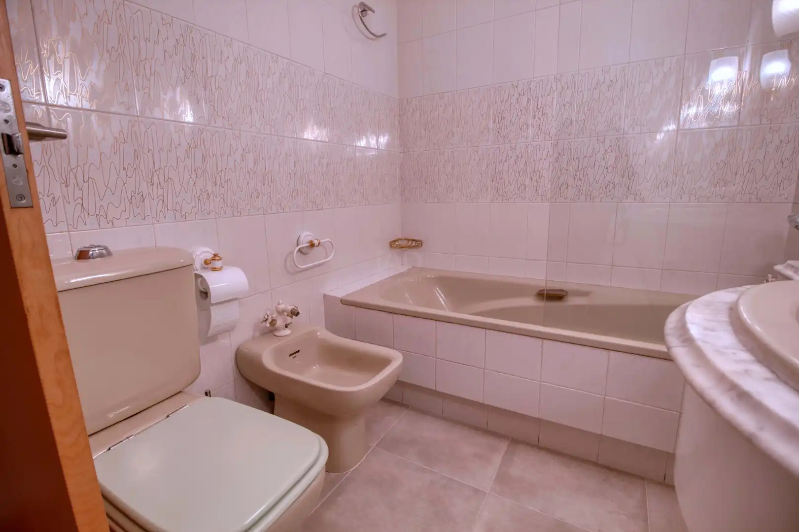 Baño de Piso en venta en Alicante / Alacant con Aire acondicionado