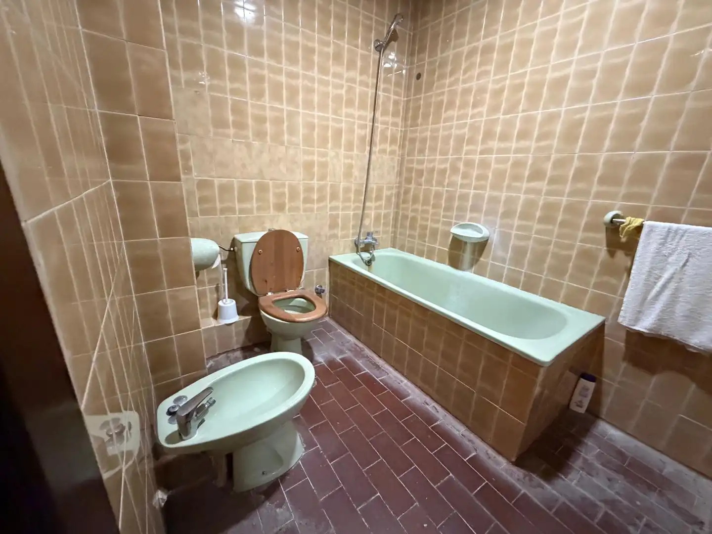 Baño de Piso para compartir en Jaén con Aire acondicionado, Calefacción y Amueblado