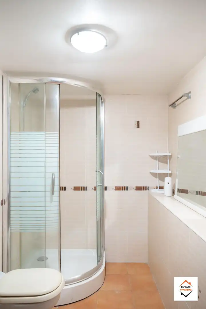 Badezimmer von Einfamilien-Reihenhaus zum Verkauf in Utebo mit Terrasse