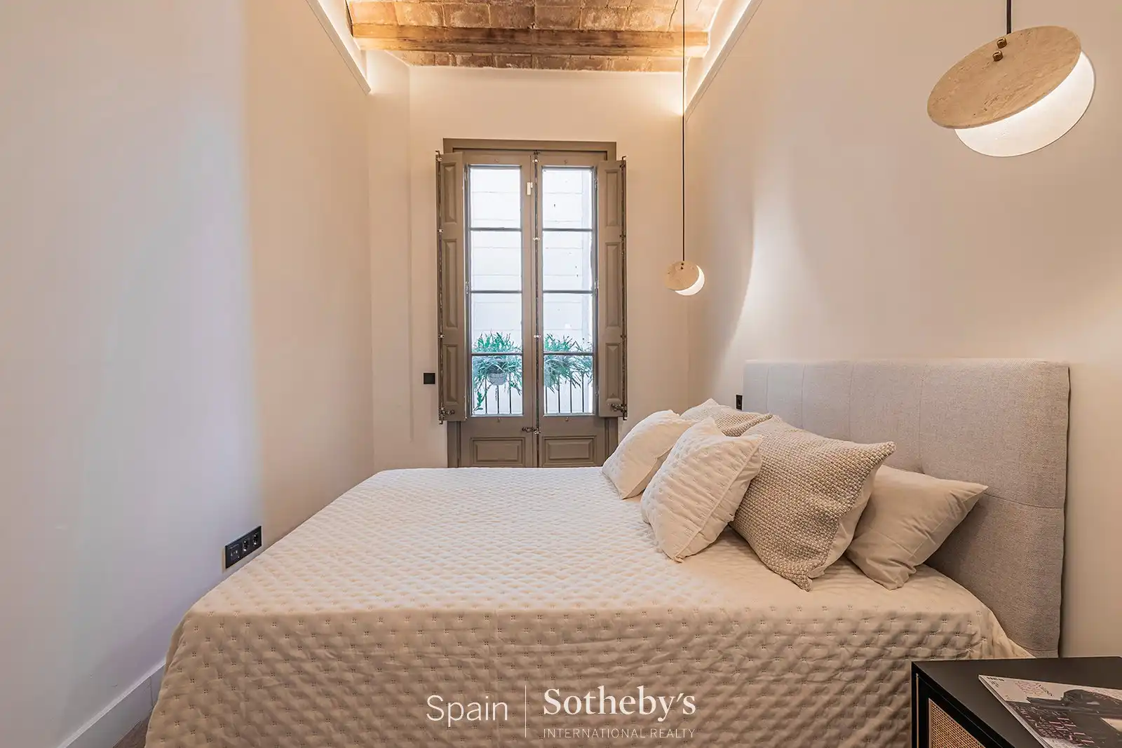Apartament amb ascensor en venda a Gran Via de les Corts Catalanes, imagen 49