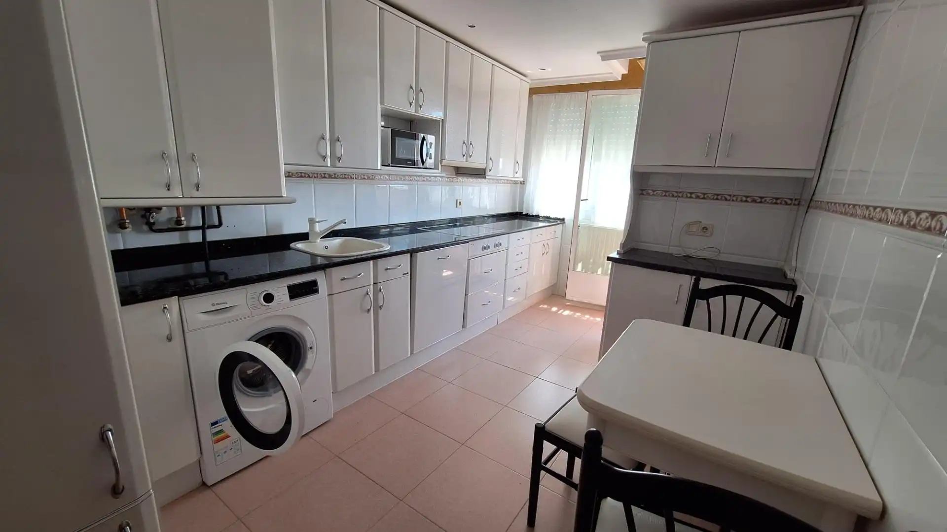 Cocina de Piso de alquiler en Burgos con Calefacción