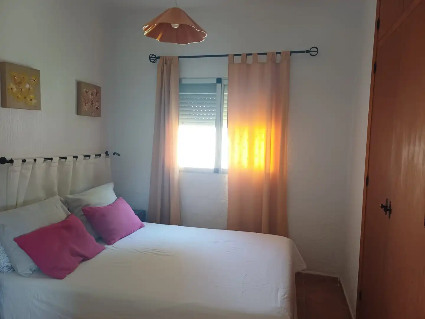 Schlafzimmer von Country house zur Miete in Vejer de la Frontera mit Klimaanlage, Privatgarten und Möbliert