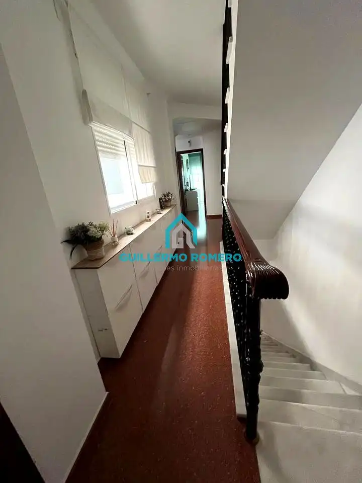 Houses for sale in La Puebla del Río  with Air Conditioner
