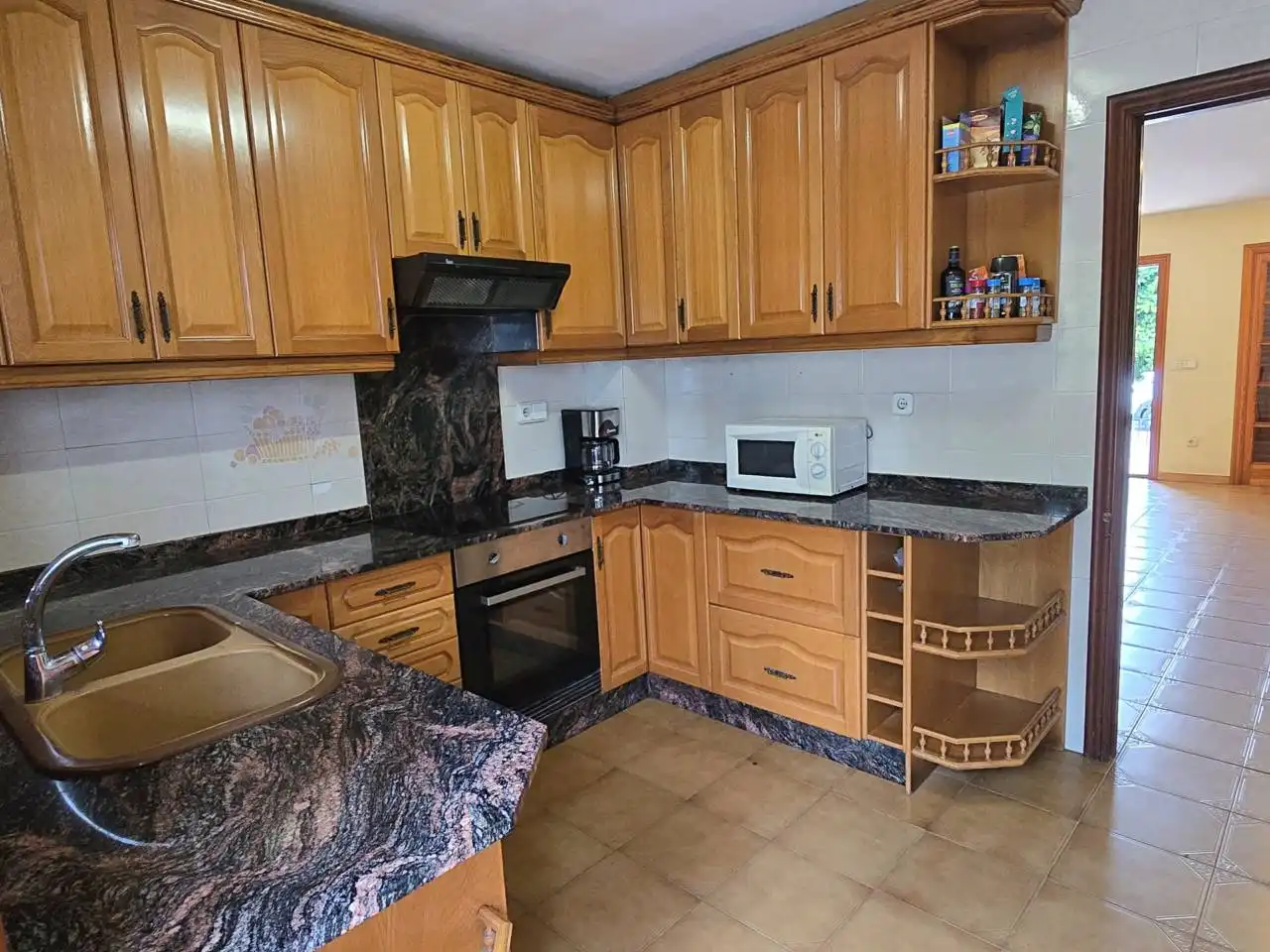 Casa aparellada amb piscina de lloguer a Avenida Neptuno, imagen 9