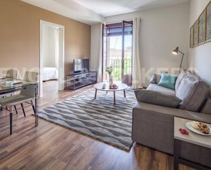 Sala d'estar de Apartament de lloguer en  Barcelona Capital amb Aire condicionat i Balcó