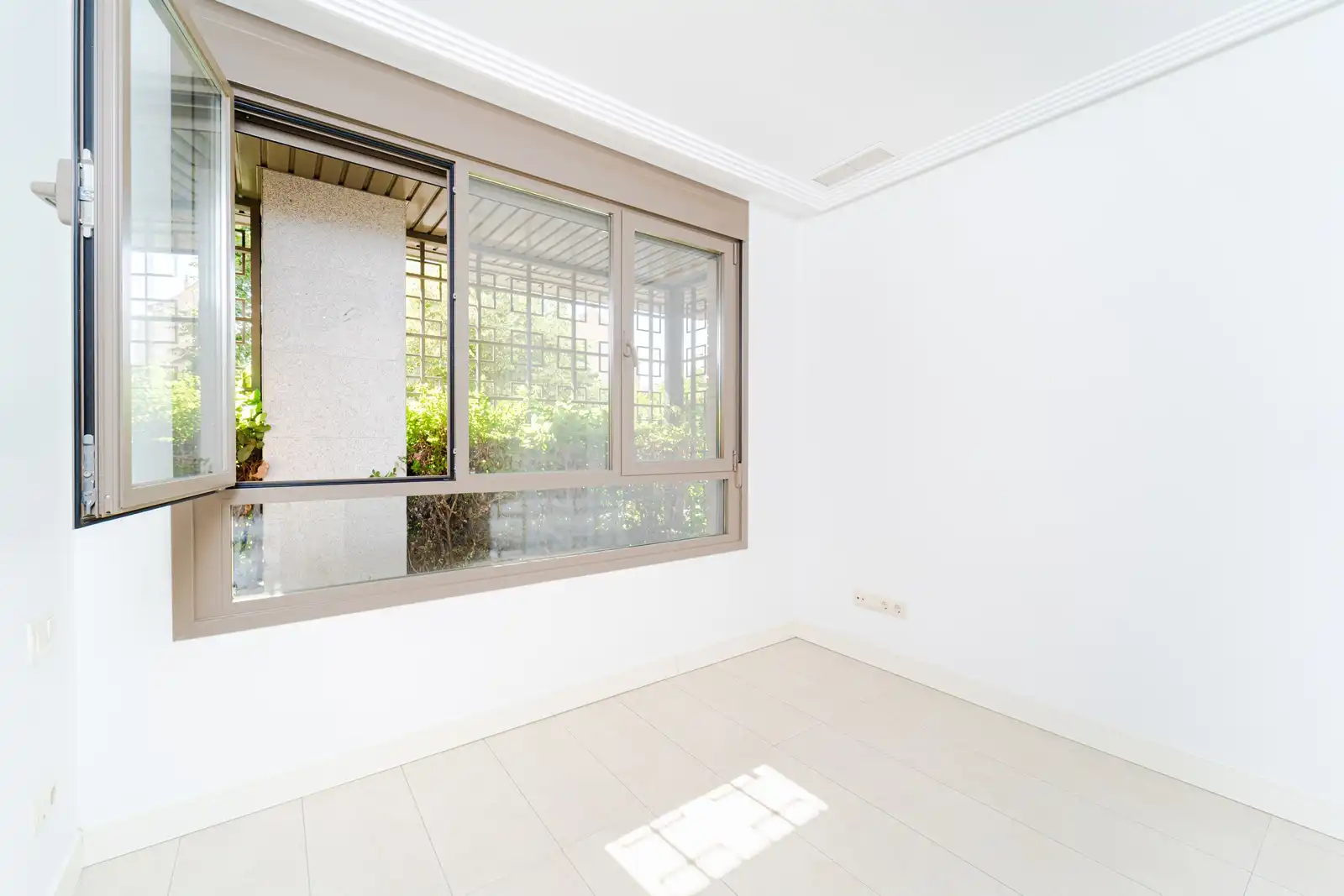 Bedroom of Study for sale in Madrid  with Storage room