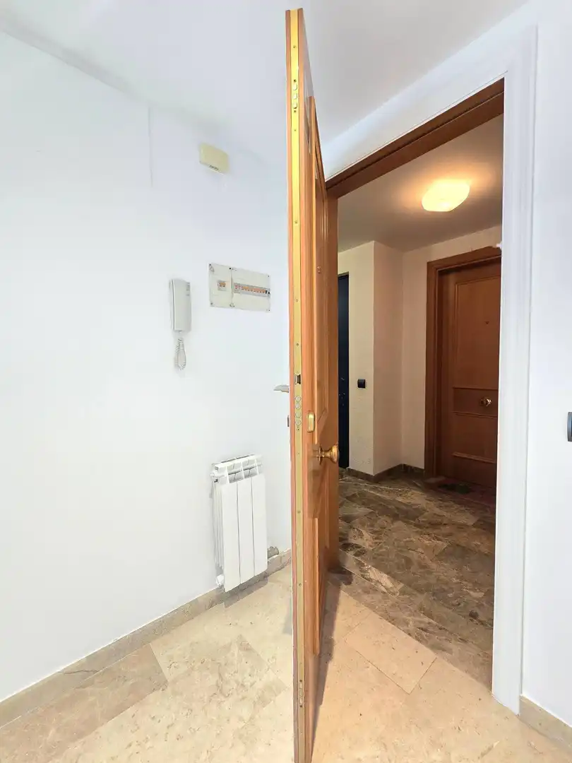 Wohnung zum Verkauf in Reus mit Klimaanlage, Heizung und Terrasse