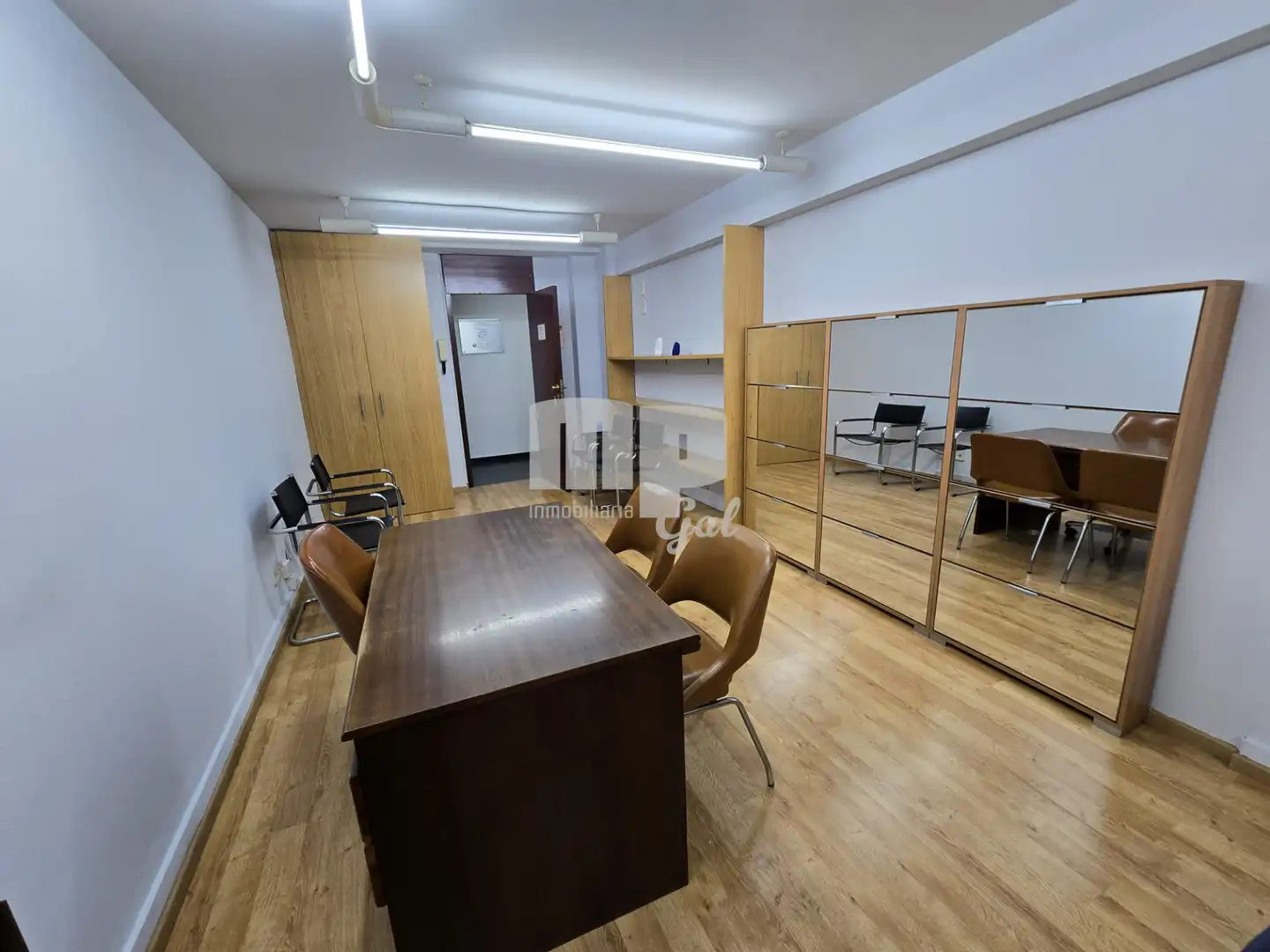 Oficina en venta en Vigo  con Calefacción
