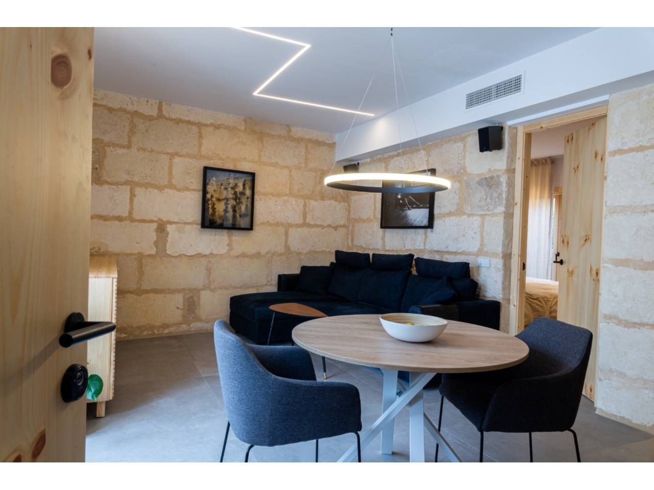 Sala d'estar de Pis de lloguer en Sa Pobla amb Aire condicionat, Terrassa i Moblat