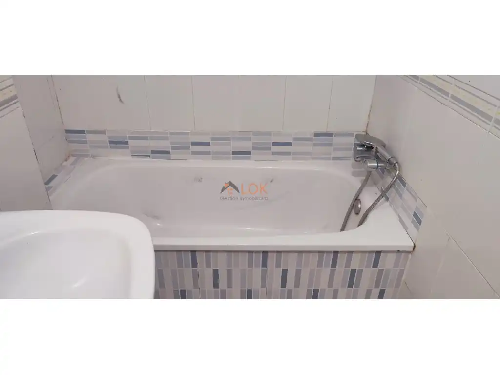 Bathroom of Flat for sale in Málaga  with Terrace, Swimming Pool and Community pool