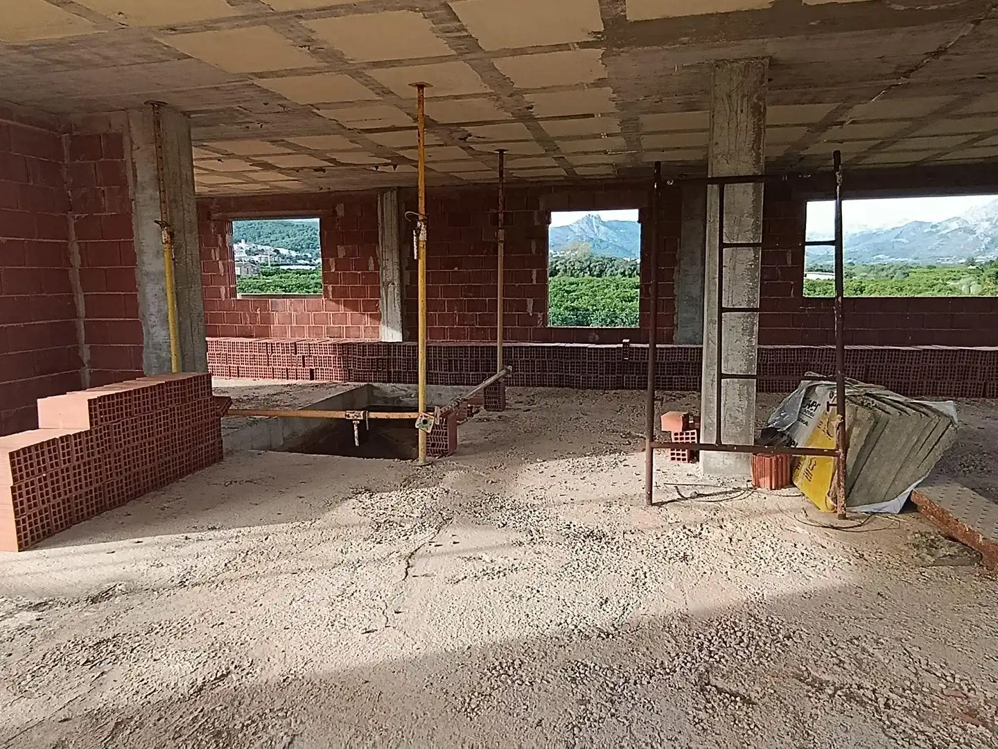 Finca rústica en venda en Benidoleig amb Jardí privat