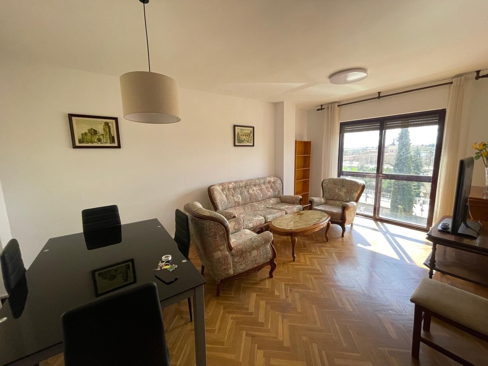 Living room of Flat to rent in Salamanca Capital  with Heating