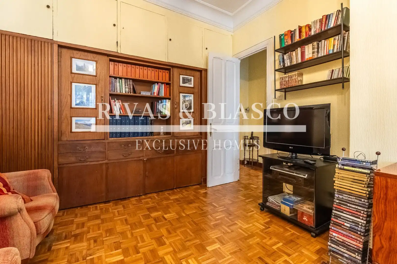 Living room of Apartments for sale in Donostia - San Sebastián   with Heating