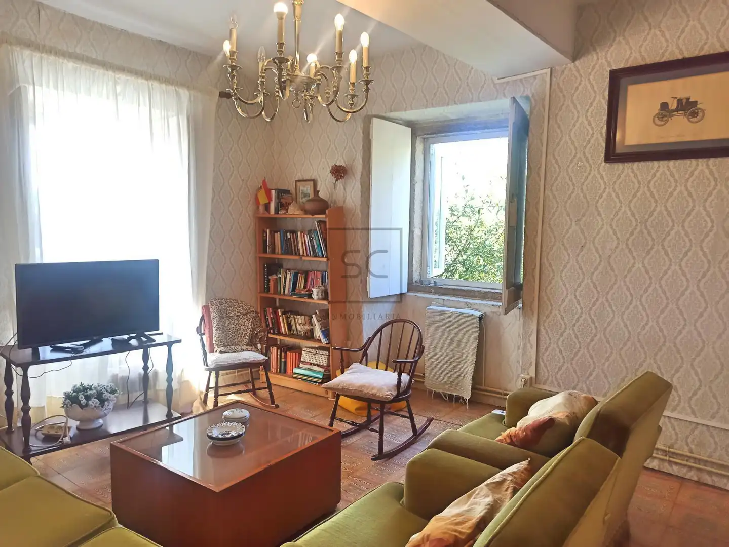 Sala d'estar de Casa o xalet en venda en Ferrol amb Jardí privat i Traster