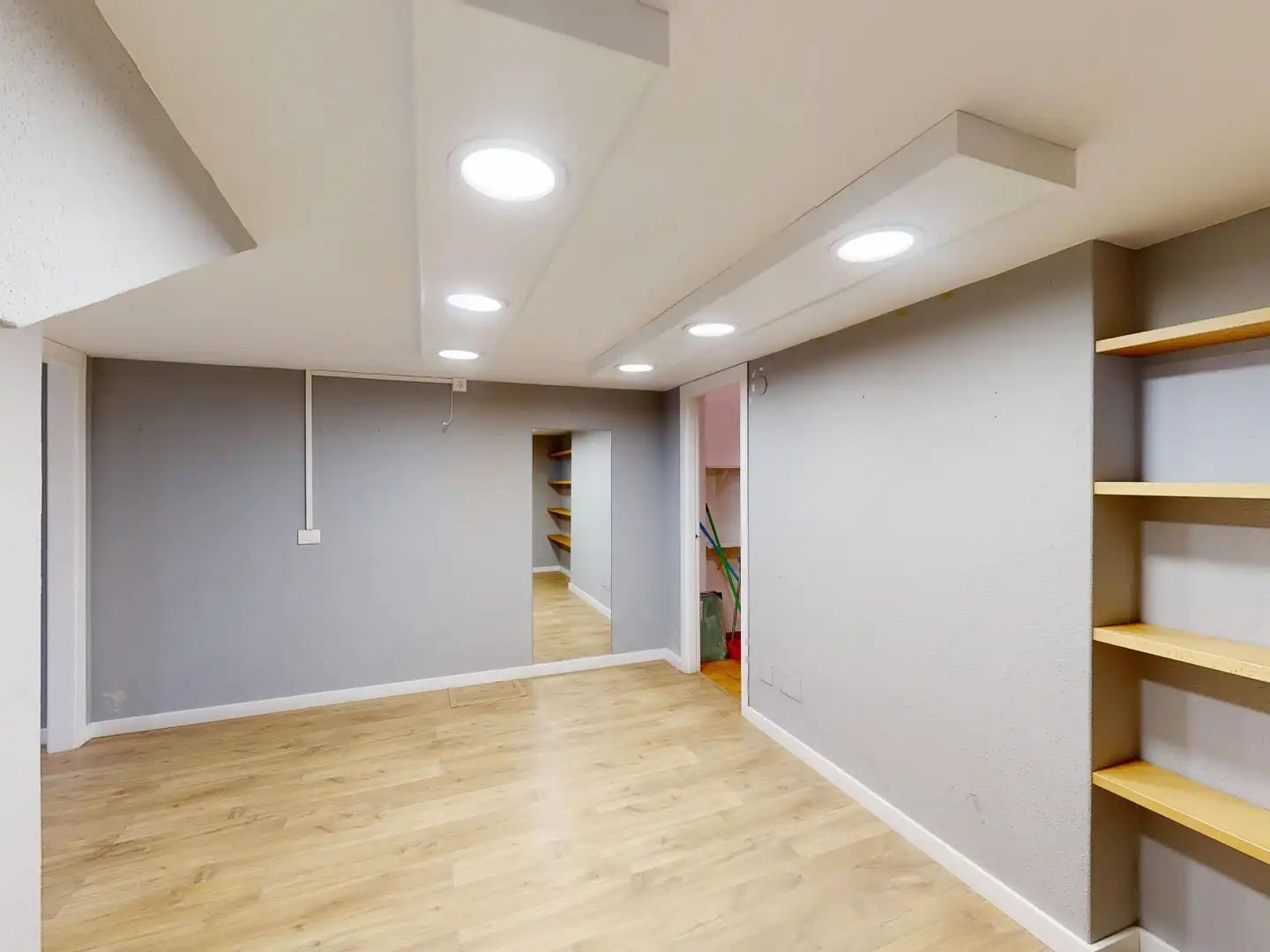 Business premises for sale in Avenida Álvaro Cunqueiro, imagen 13