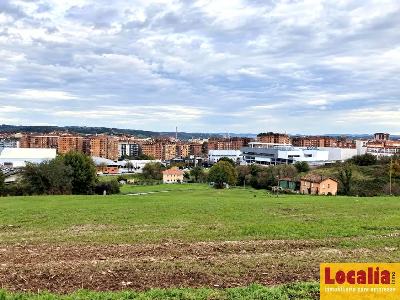 Grundstücke und Bauplätze zum Verkauf in Lugar Gaxín