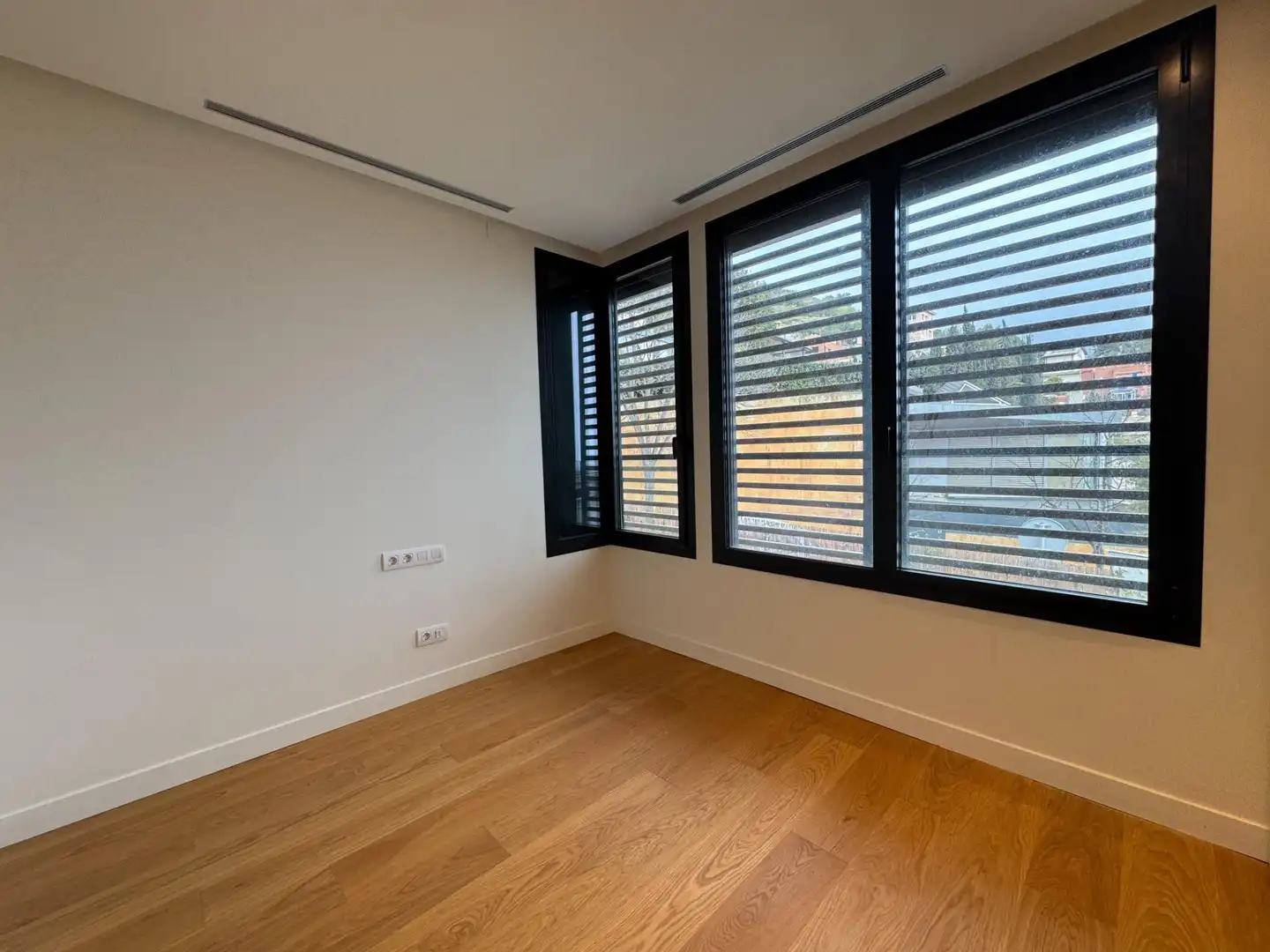Habitación de Casa o chalet en venta en Barcelona con Aire acondicionado, Calefacción y Jardín privado