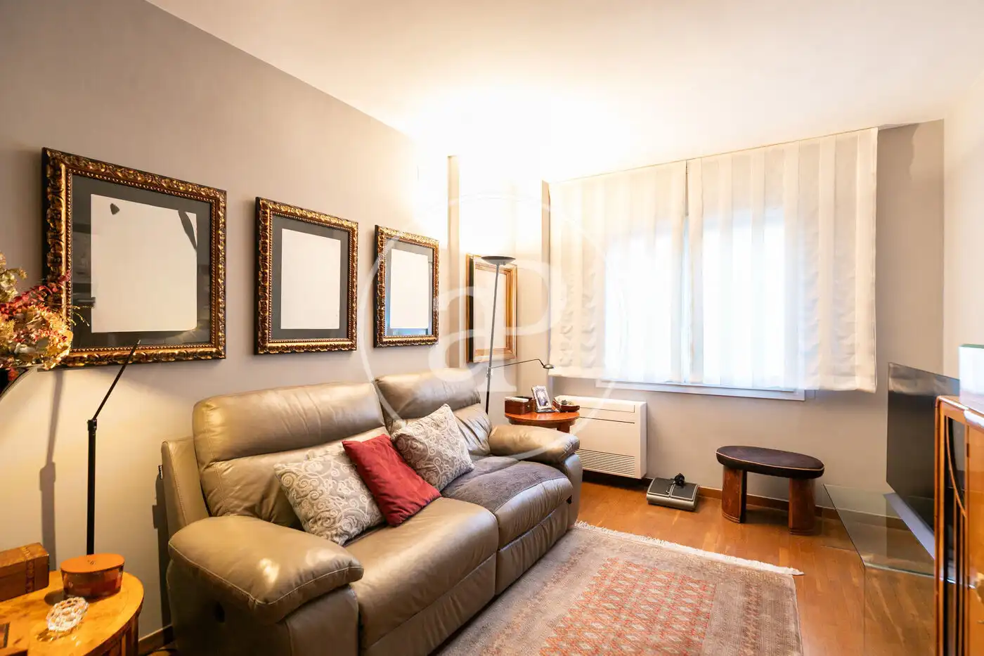 Sala de estar de Piso en venta en Barcelona con Aire acondicionado, Calefacción y Jardín privado